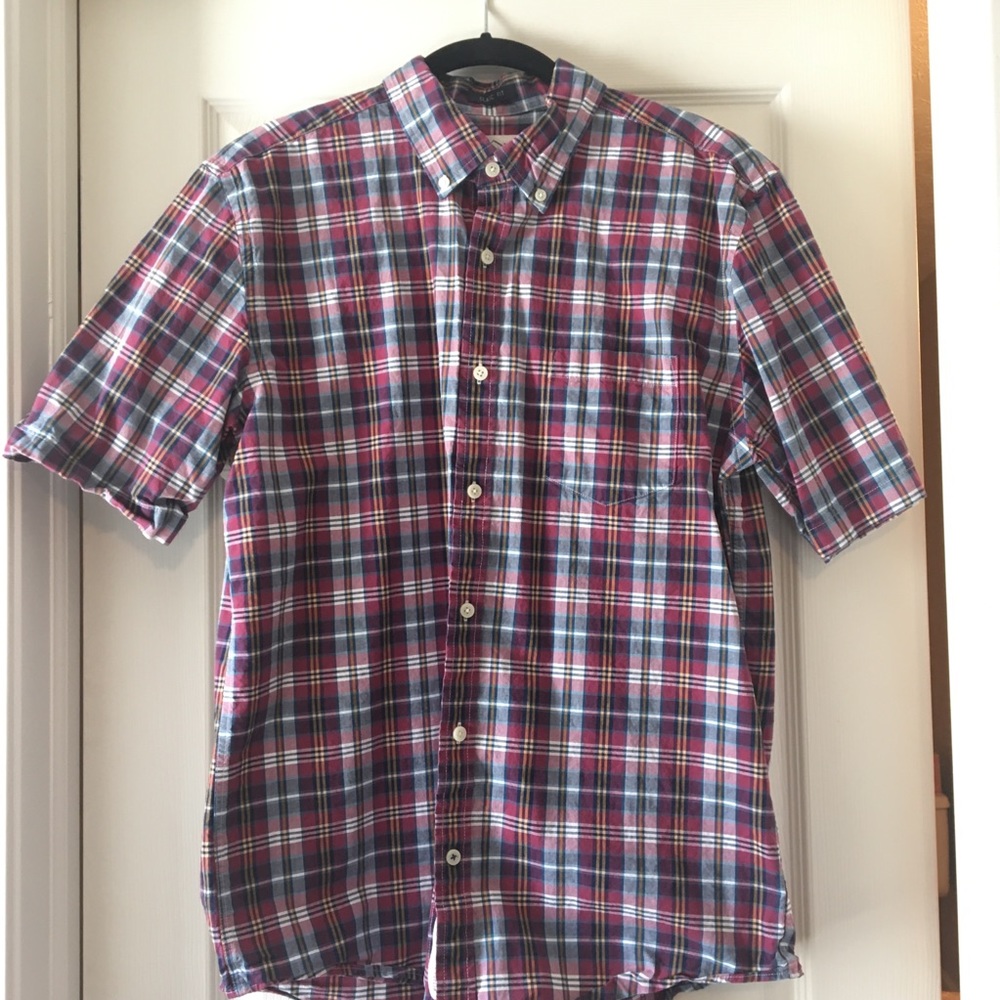 Men’s Plaid Casual Short Sleeve Shirt size M